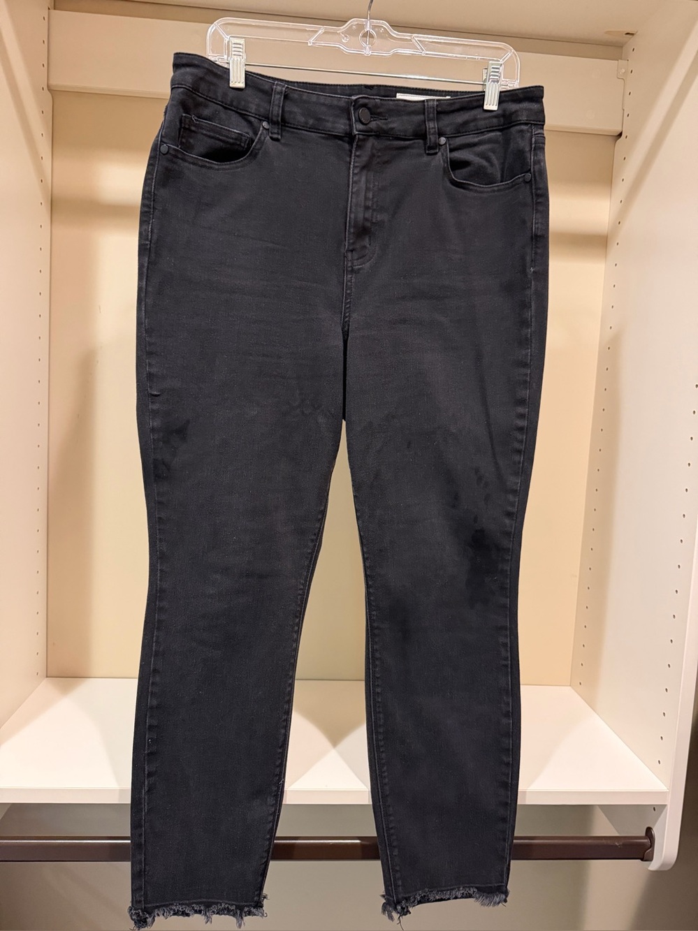 Vince Camuto Black Skinny Jeans with Frayed Hem